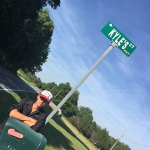 Meet your Posher, Kyle